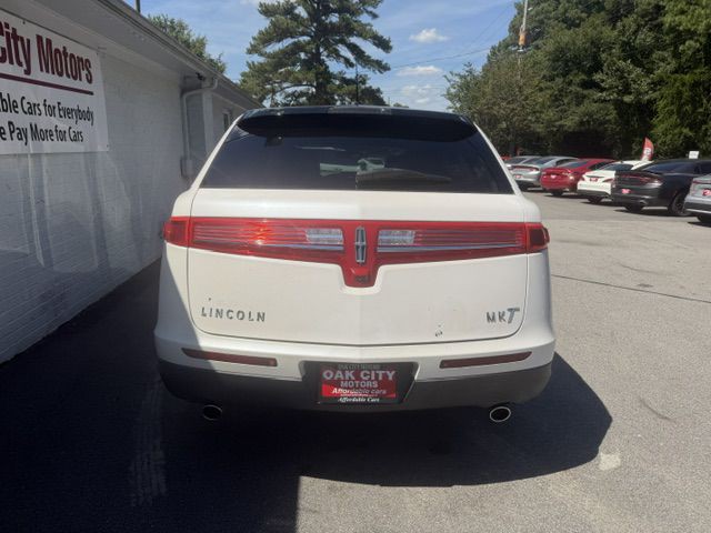 2013 Lincoln MKT Image 6
