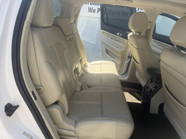 2013 Lincoln MKT Image 11