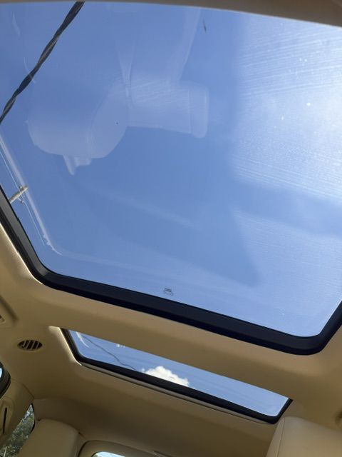 2013 Lincoln MKT Image 20
