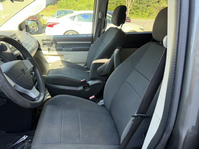 2010 Dodge Grand Caravan Image 16