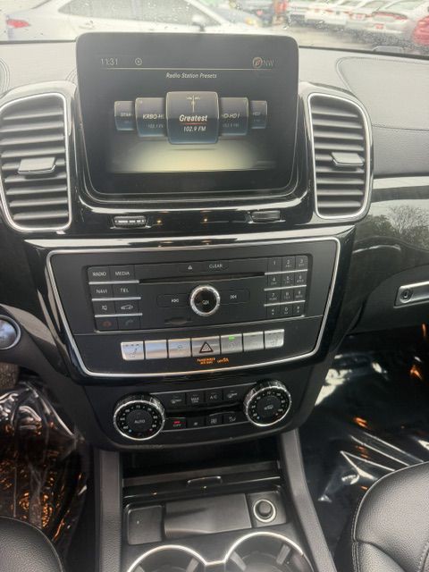 2017 Mercedes-Benz GLS-Class Image 17