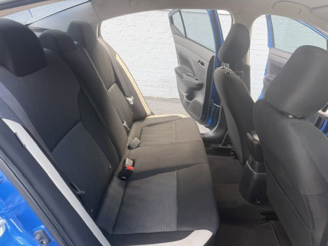 2021 Nissan Versa Image 10