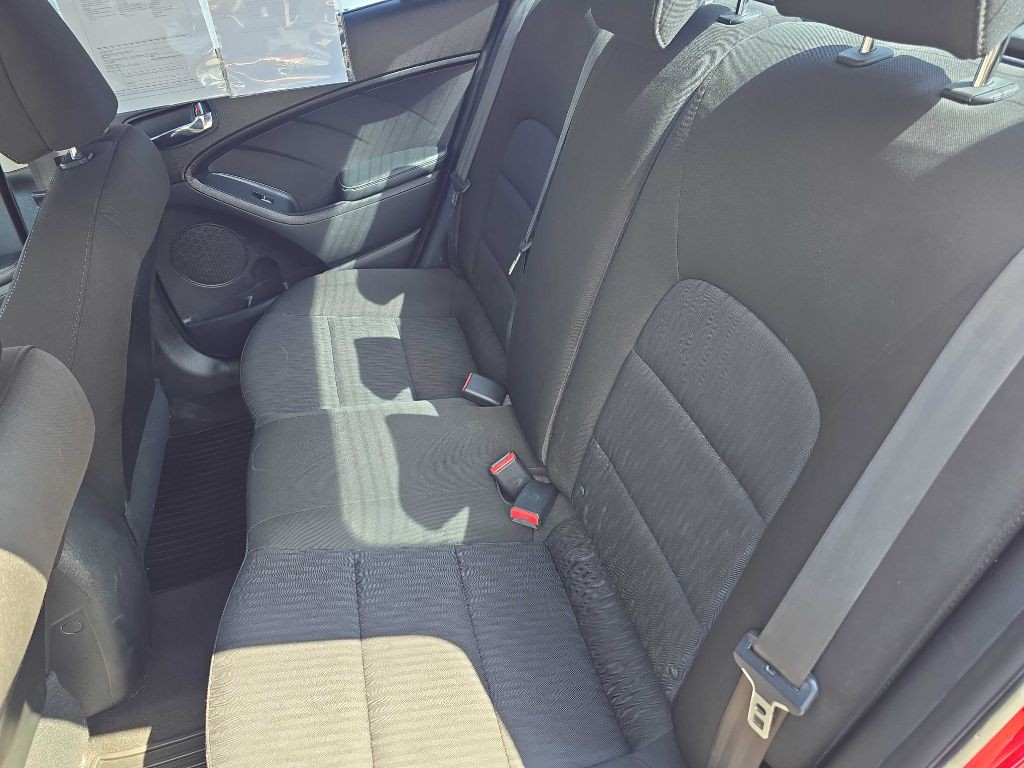 2016 Kia Forte Image 16