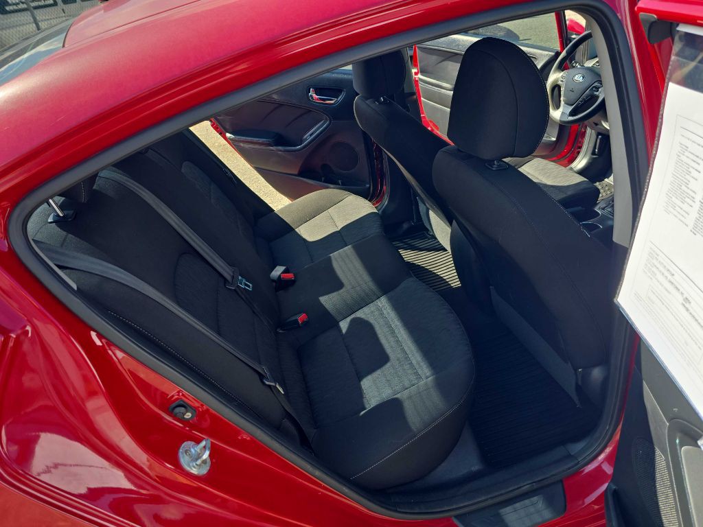 2016 Kia Forte Image 19