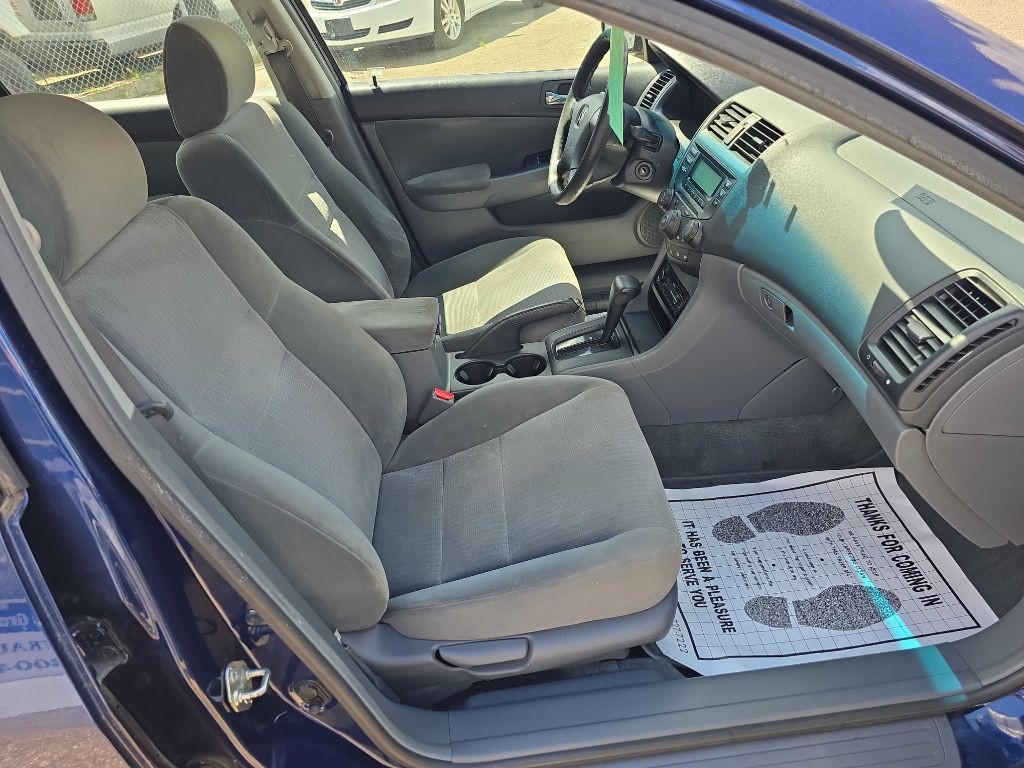 2004 Honda Accord Image 14