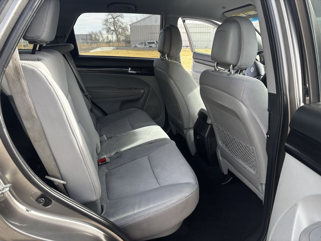 2011 Kia Sorento Image 10