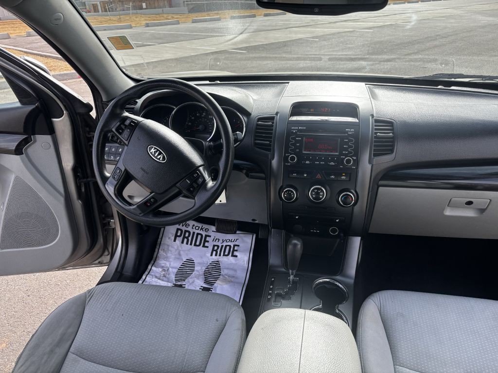 2011 Kia Sorento Image 12