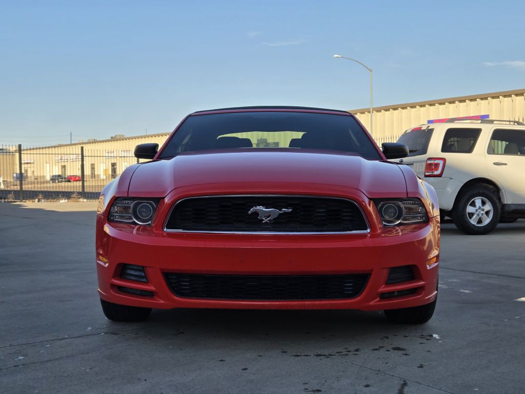 2014 Ford Mustang Image 2