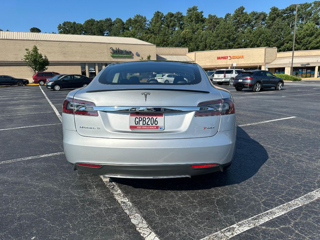 2013 Tesla Model S Image 19