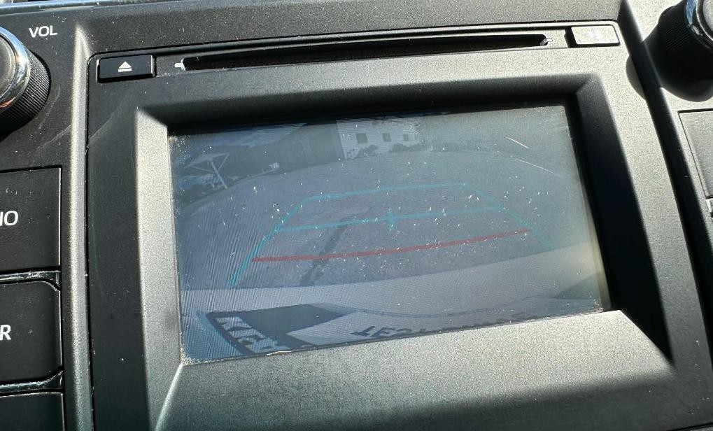 2017 Toyota Camry Image 16