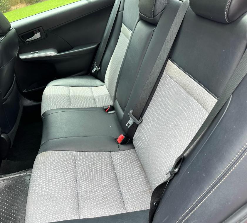 2014 Toyota Camry Image 18