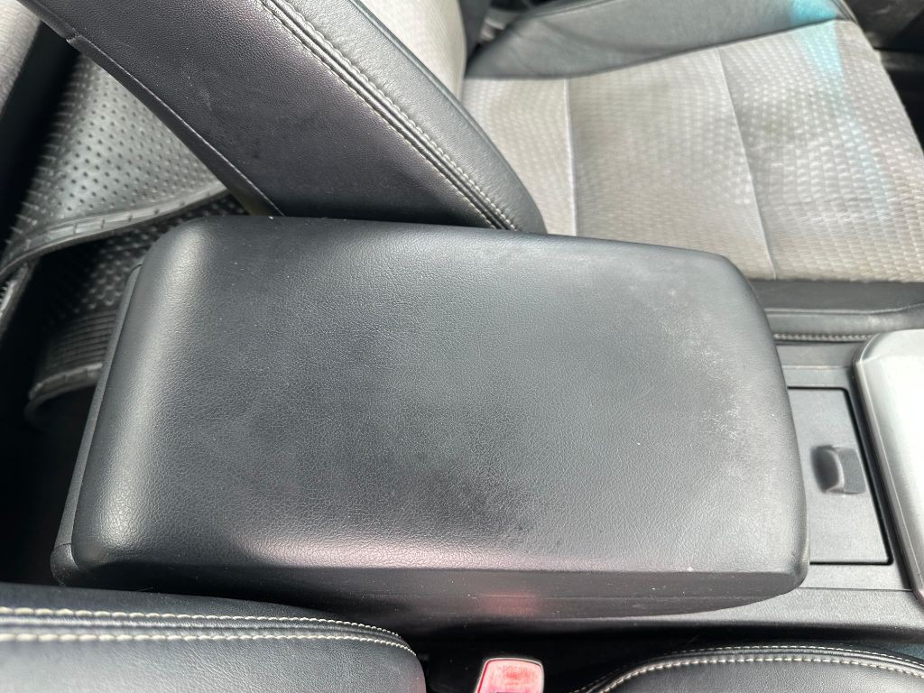 2014 Toyota Camry Image 24