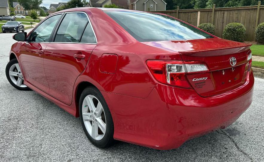 2014 Toyota Camry Image 8