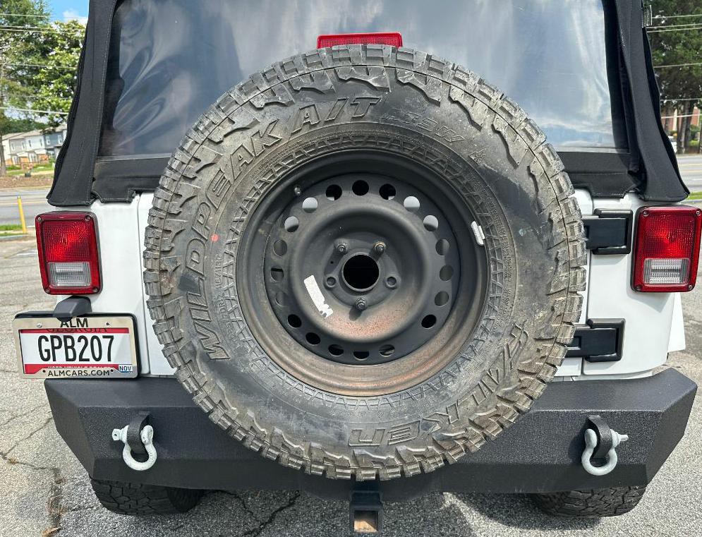 2013 Jeep Wrangler Image 12