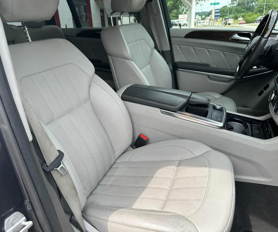 2014 Mercedes-Benz GL-Class Image 14