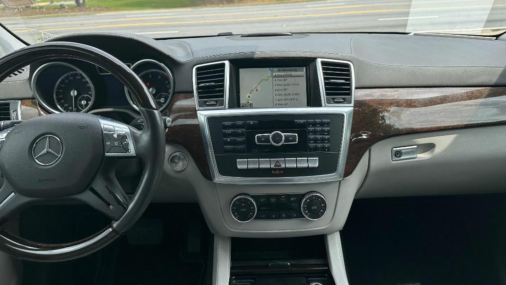 2014 Mercedes-Benz GL-Class Image 18