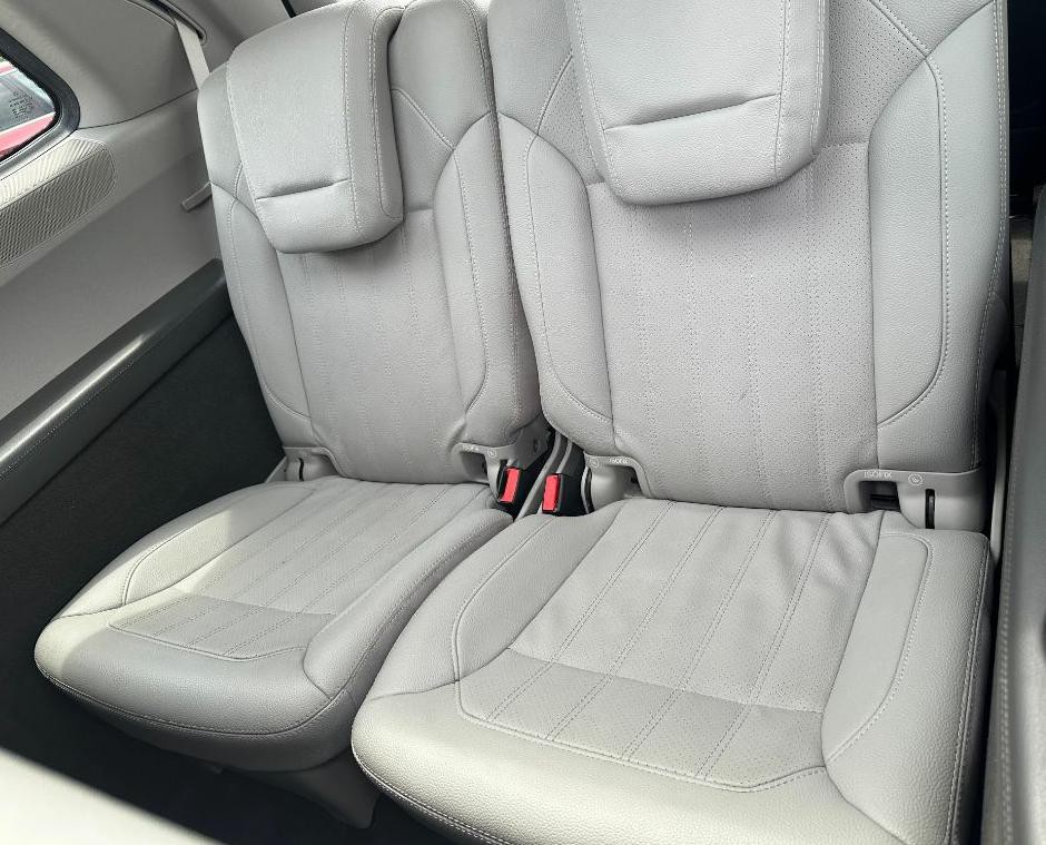 2014 Mercedes-Benz GL-Class Image 26