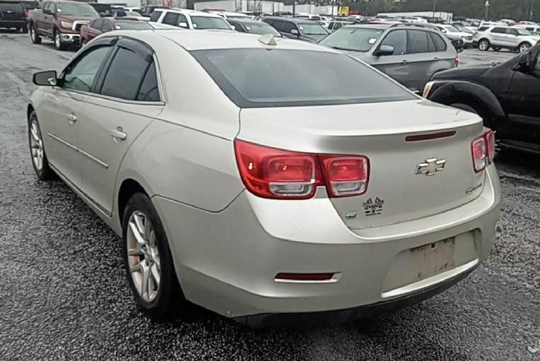 2014 Chevrolet Malibu Image 3