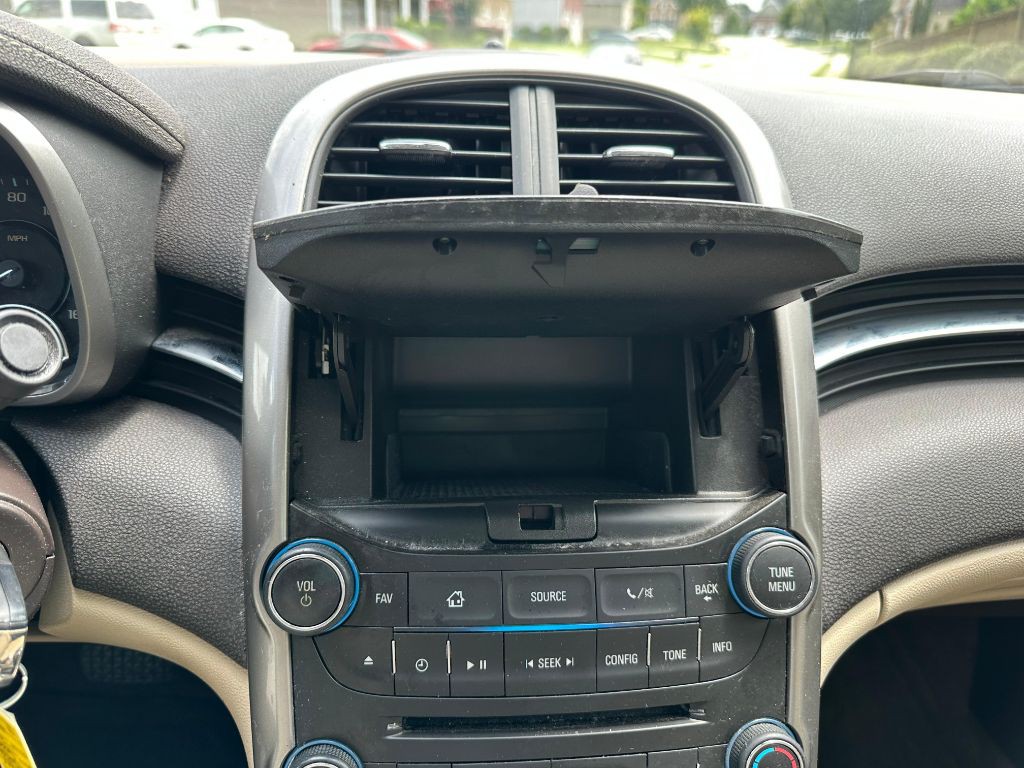 2014 Chevrolet Malibu Image 26