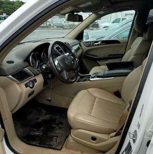 2016 Mercedes-Benz GL-Class Image 9