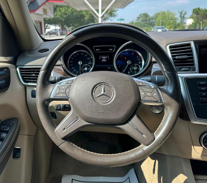 2016 Mercedes-Benz GL-Class Image 12