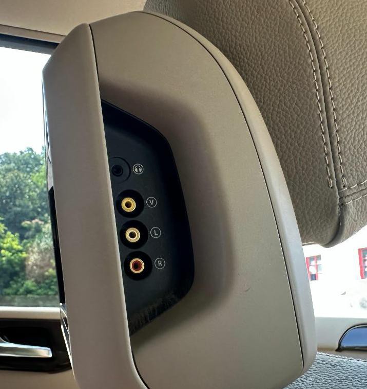 2016 Mercedes-Benz GL-Class Image 34