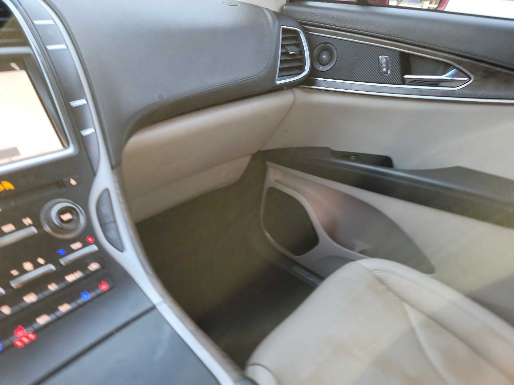 2019 Lincoln Nautilus Image 25