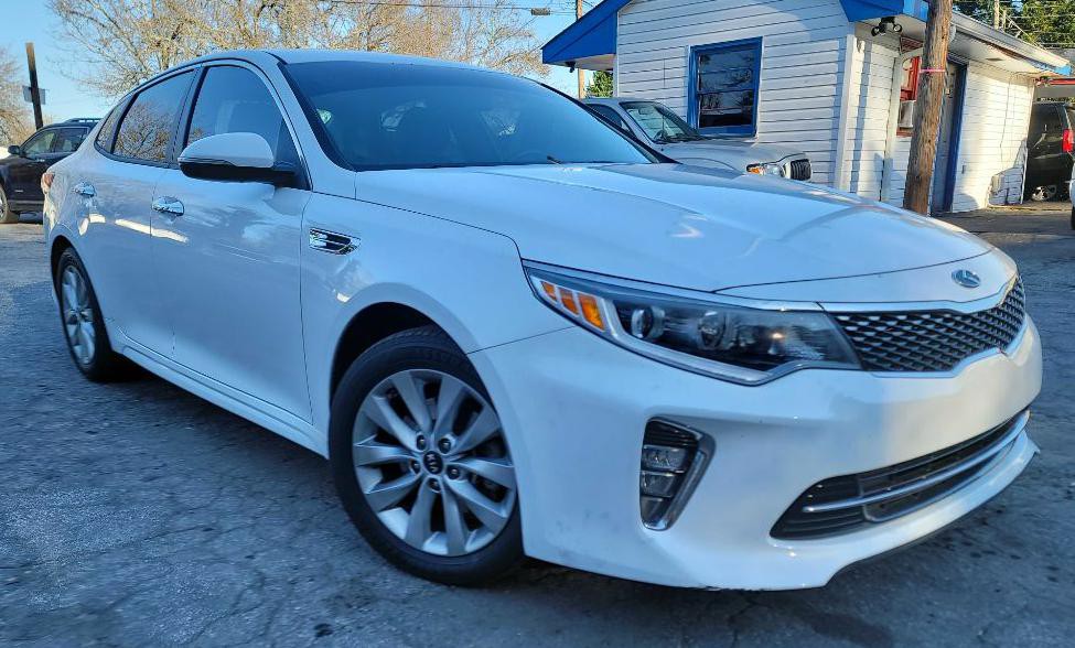 2018 Kia Optima Image 3