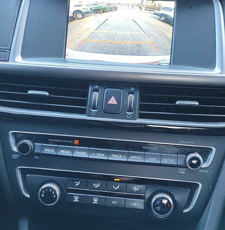 2018 Kia Optima Image 21