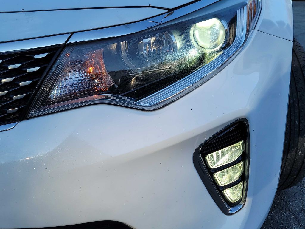 2018 Kia Optima Image 25