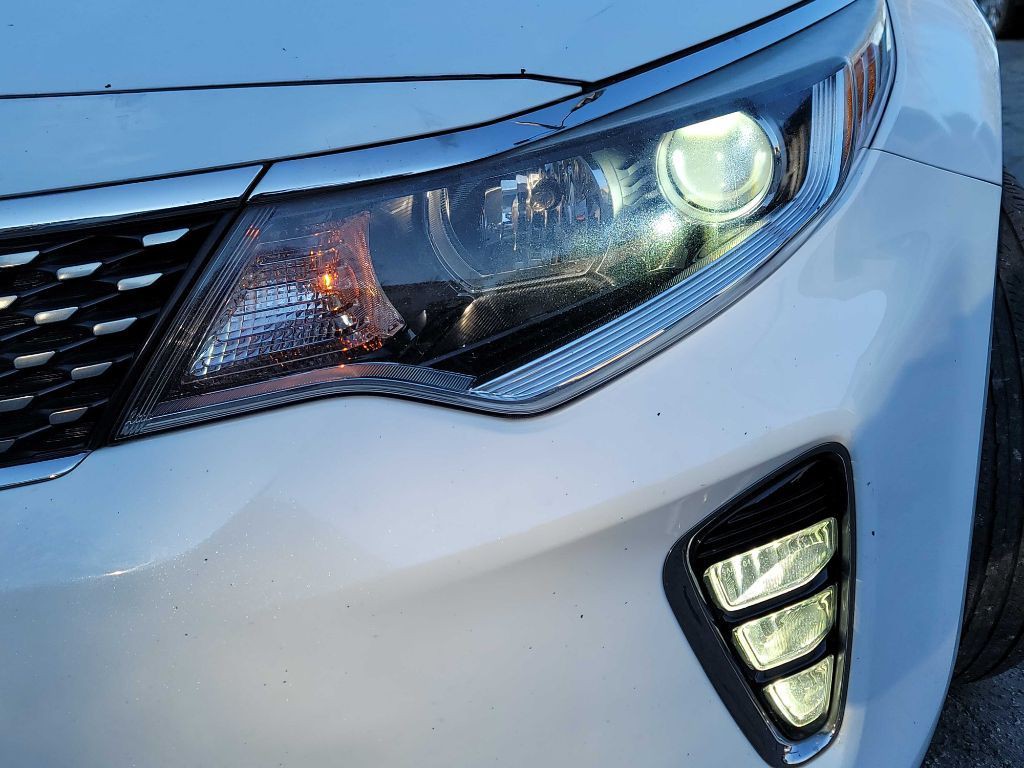 2018 Kia Optima Image 26