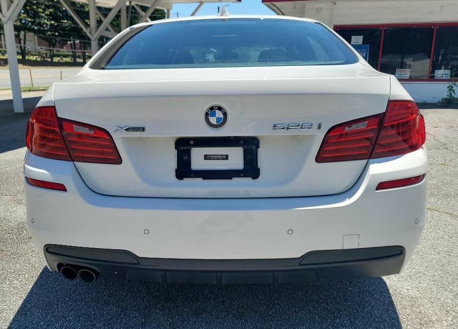 2016 BMW 5 Series Image 10