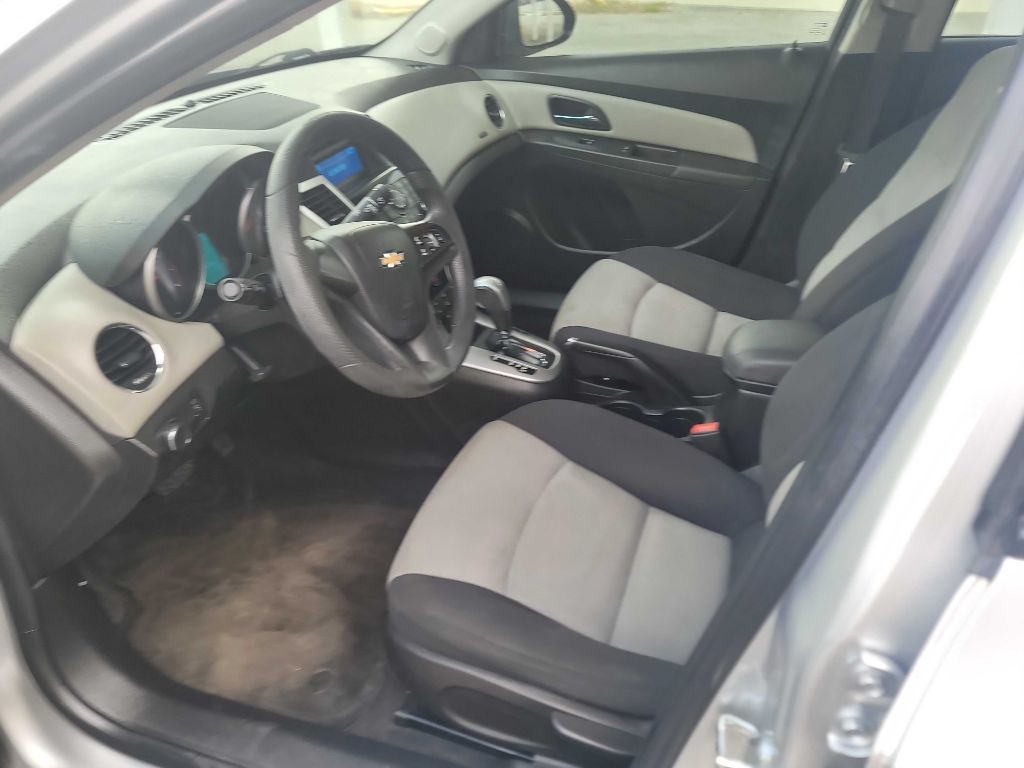 2016 Chevrolet Cruze Image 13