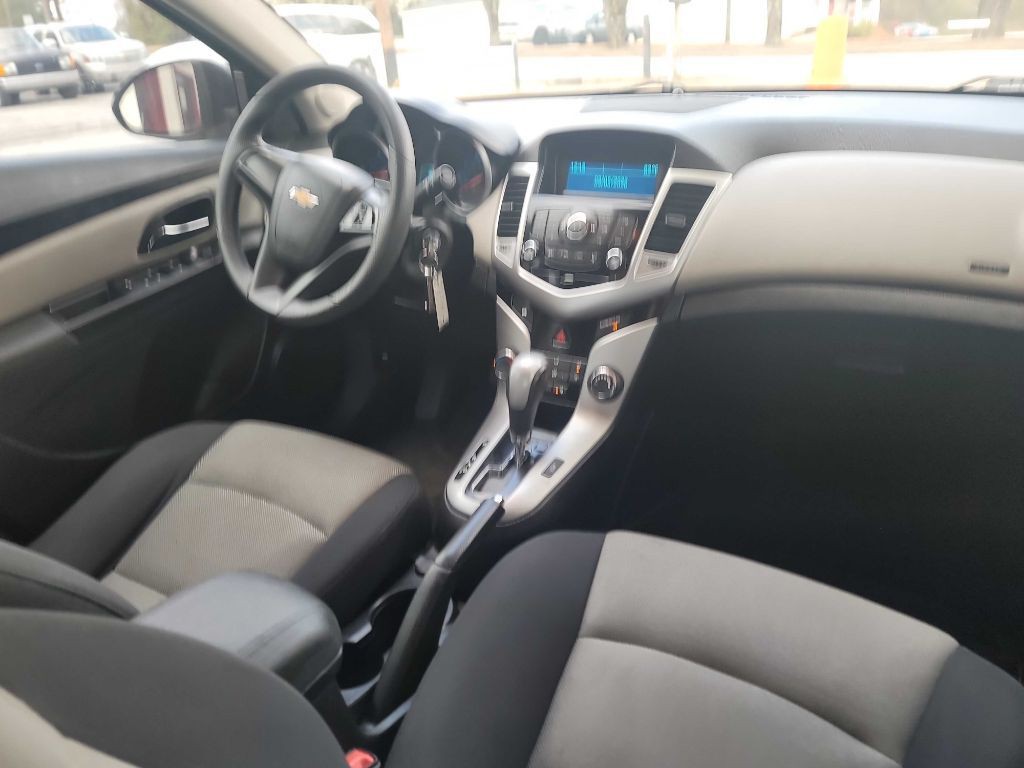 2016 Chevrolet Cruze Image 16