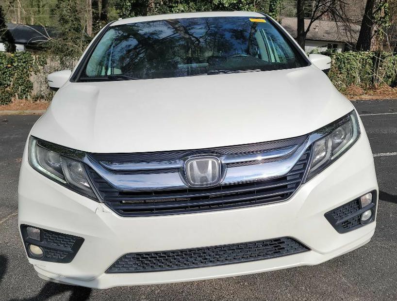 2018 Honda Odyssey Image 2