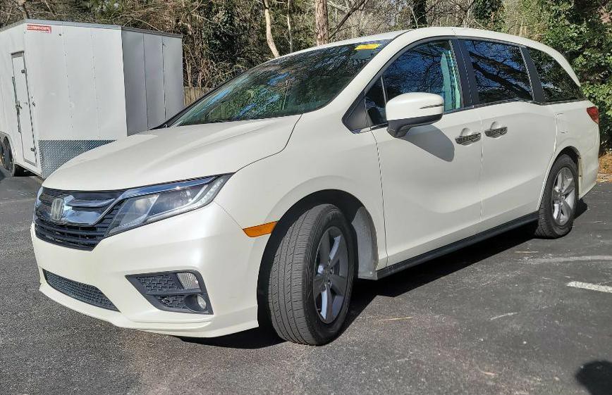 2018 Honda Odyssey Image 2