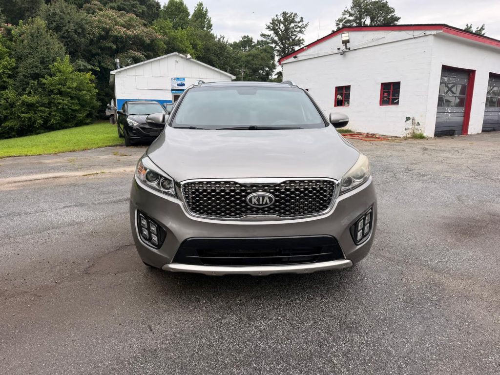 2016 Kia Sorento Image 2