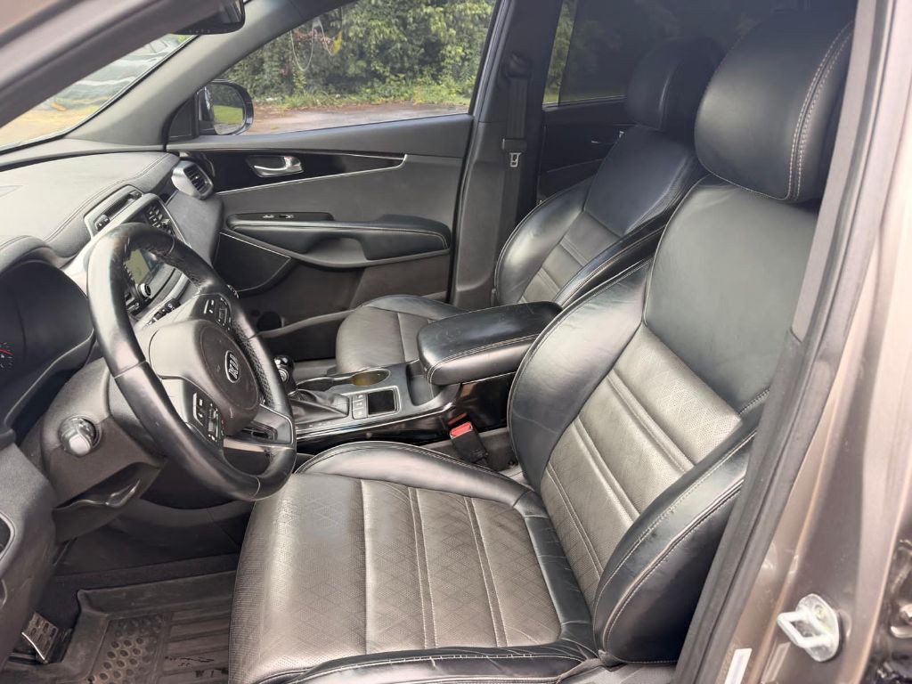 2016 Kia Sorento Image 10