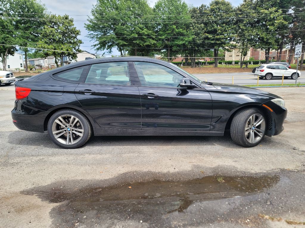 2015 BMW 3 Series Image 21