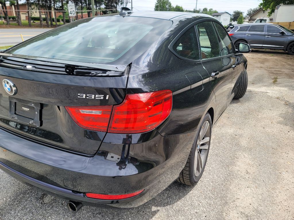 2015 BMW 3 Series Image 23