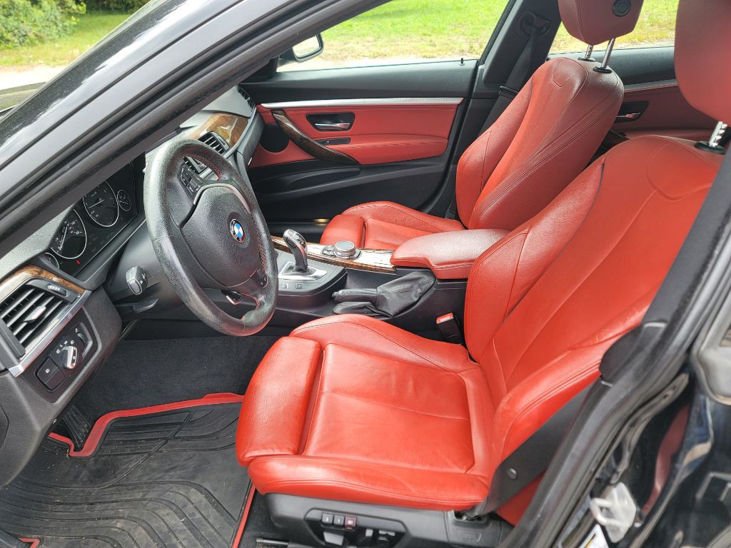 2015 BMW 3 Series Image 26