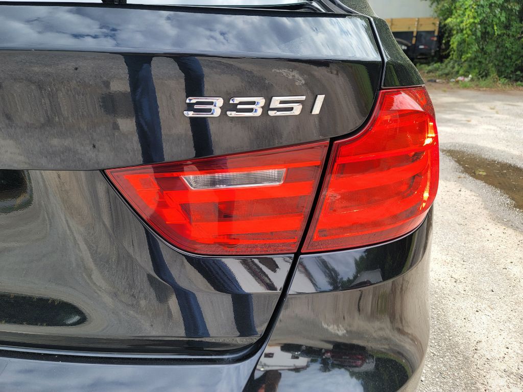 2015 BMW 3 Series Image 27