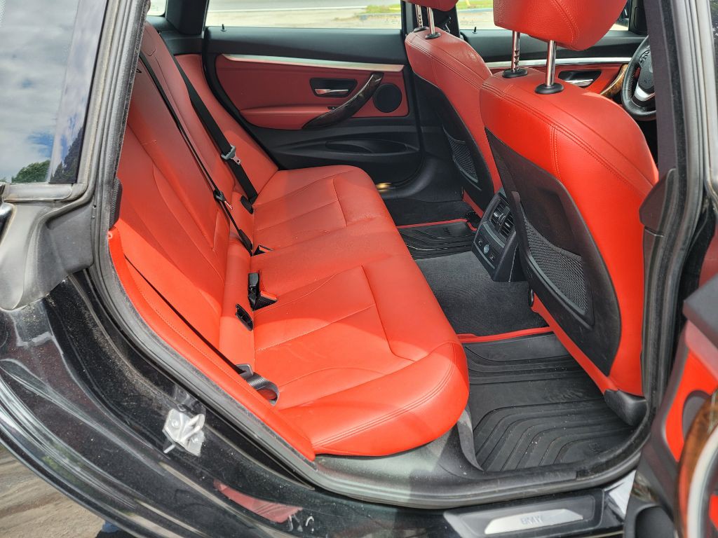 2015 BMW 3 Series Image 35