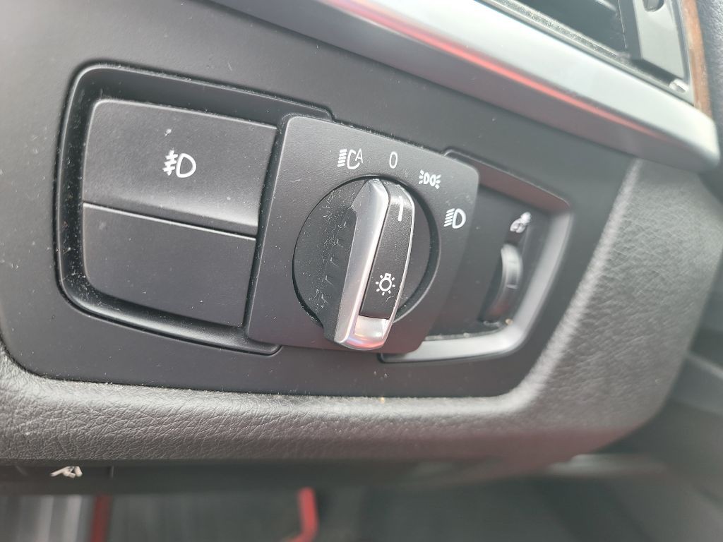 2015 BMW 3 Series Image 57
