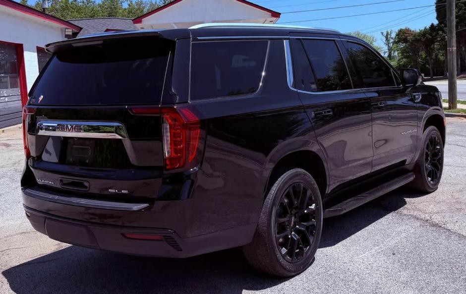 2022 GMC Yukon Image 10