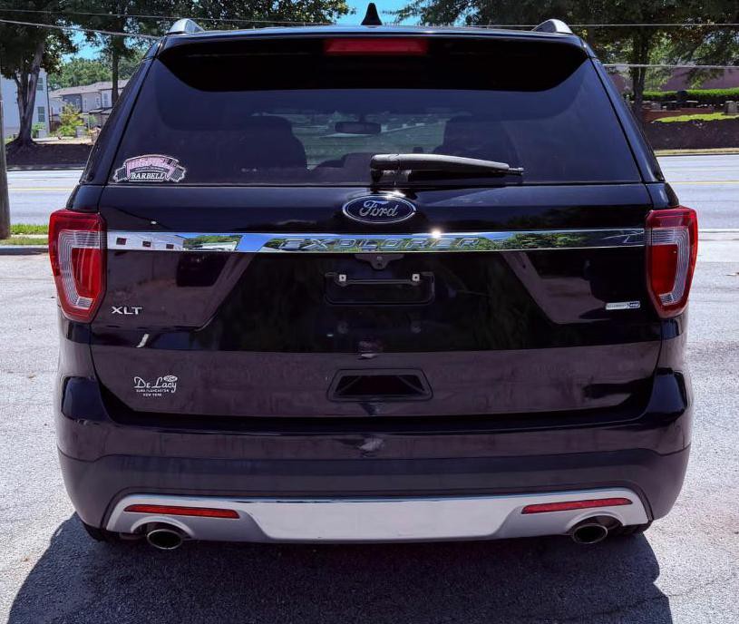 2017 Ford Explorer Image 8