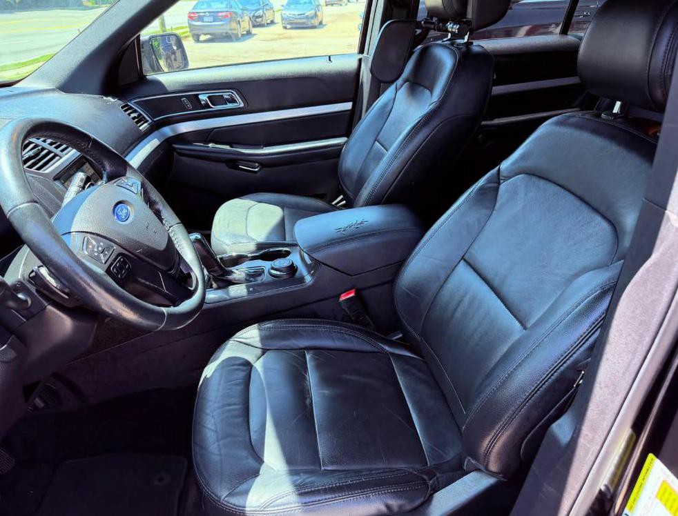 2017 Ford Explorer Image 10