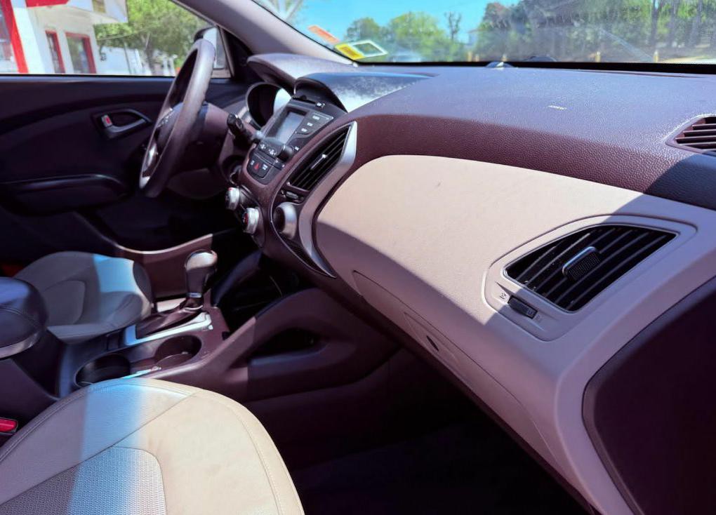 2015 Hyundai Tucson Image 13