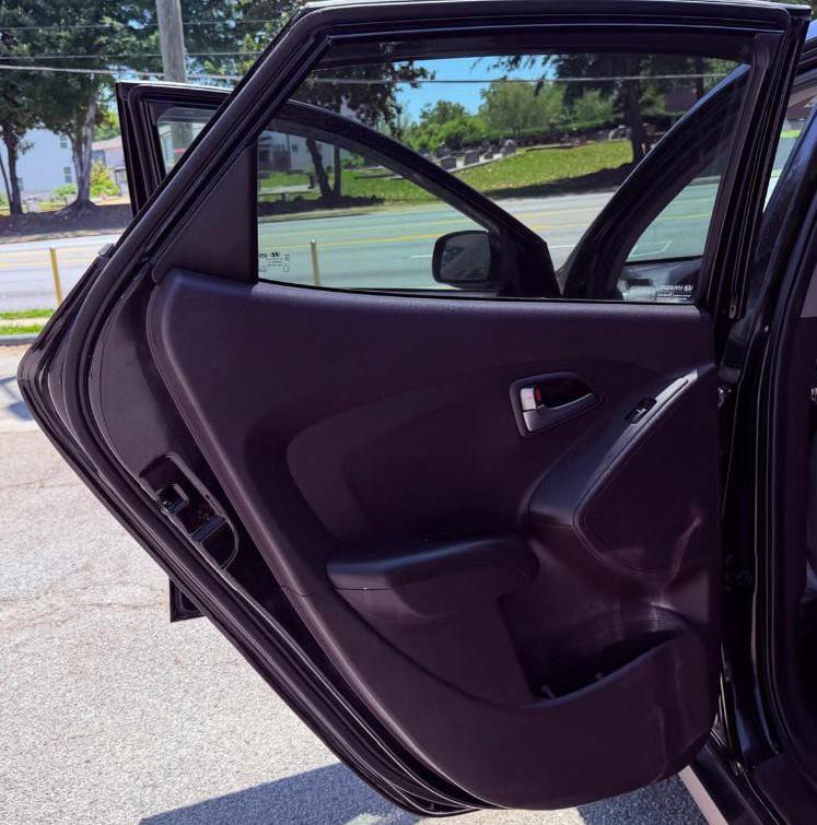 2015 Hyundai Tucson Image 17