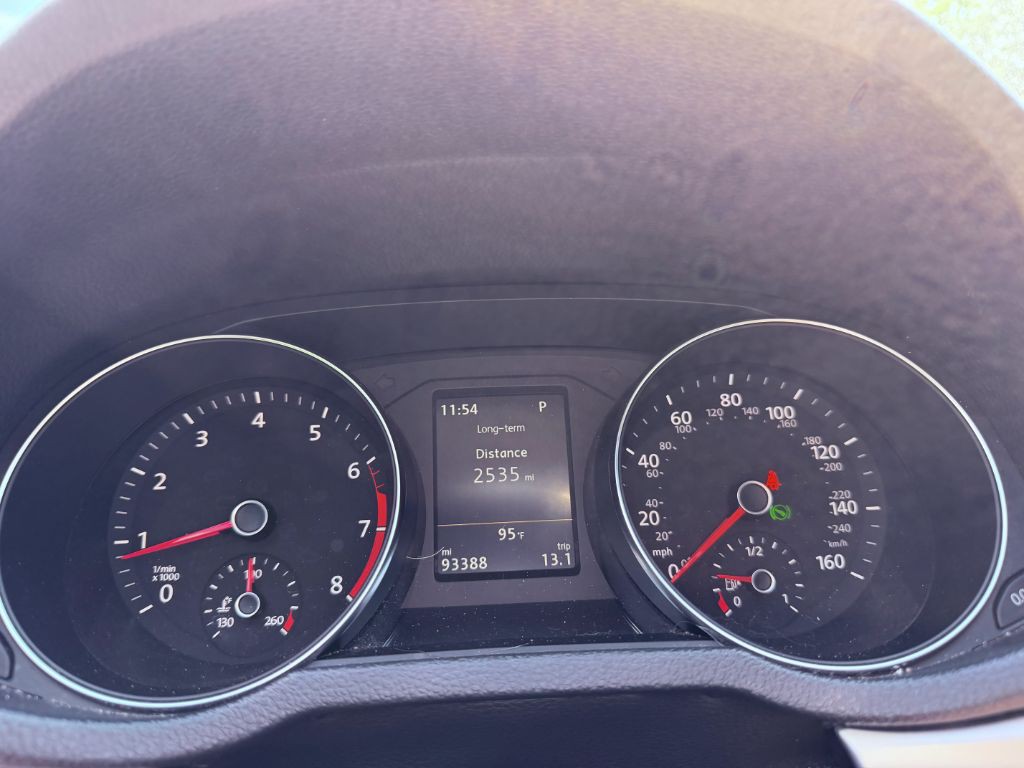 2019 Volkswagen Passat Image 13